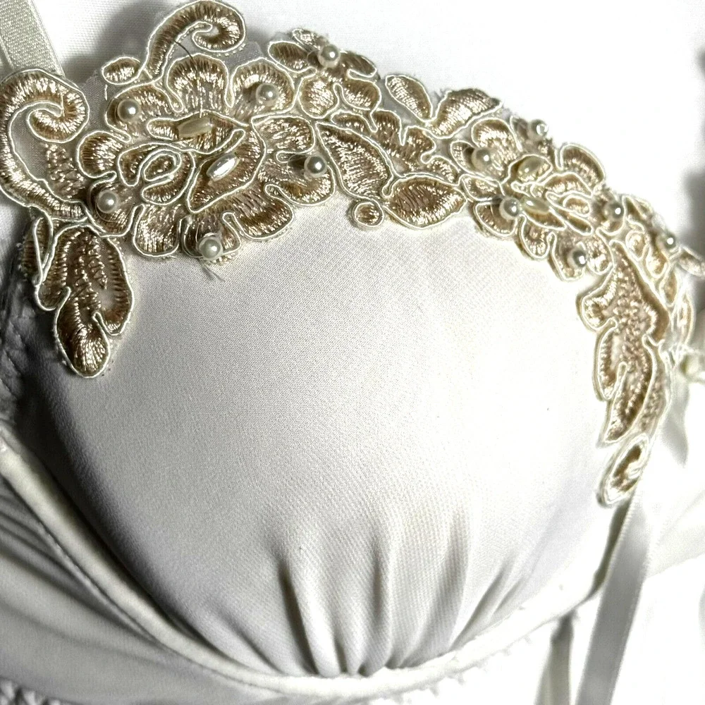 LINEA DONATELLA‎ Small Vintage Ivory White Floral Beaded Pleated Bridal Lingerie